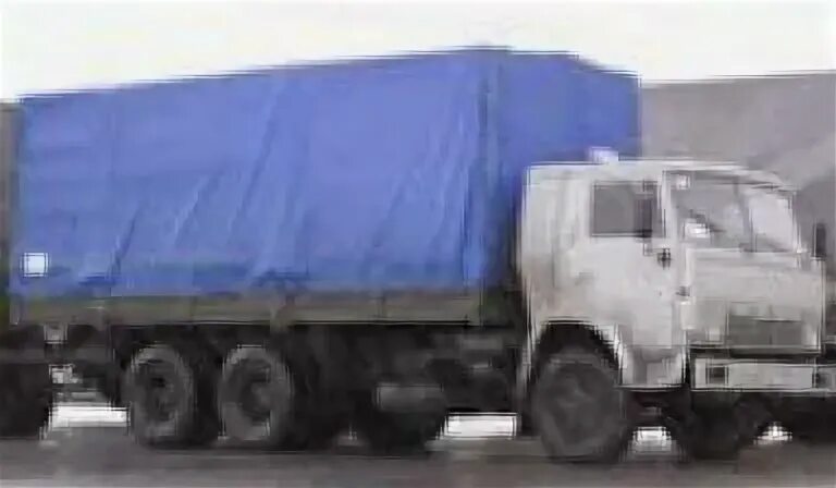 Перевозка груза камазом. Камаз 6520 с щебнем. Камаз 6520 с прицепом. Камаз 55102 сельхозник. Камаз 5320 груженый лесом.