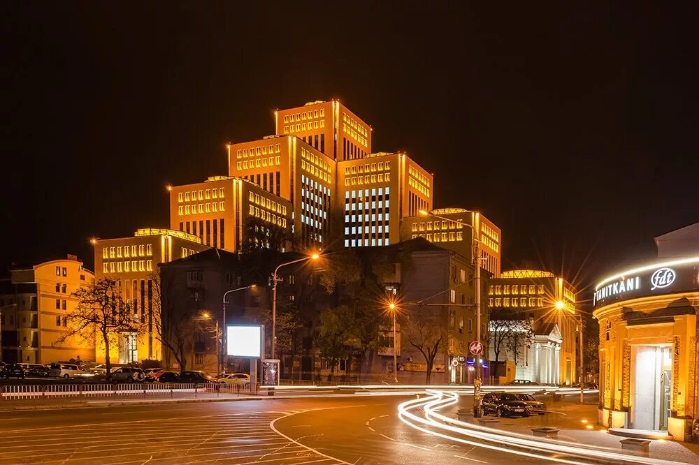 Мавзолей султан саодат. Менора в синагоге. Мечети ташкент ислом ота. Минор масжиди. Мечеть минор в ташкенте.