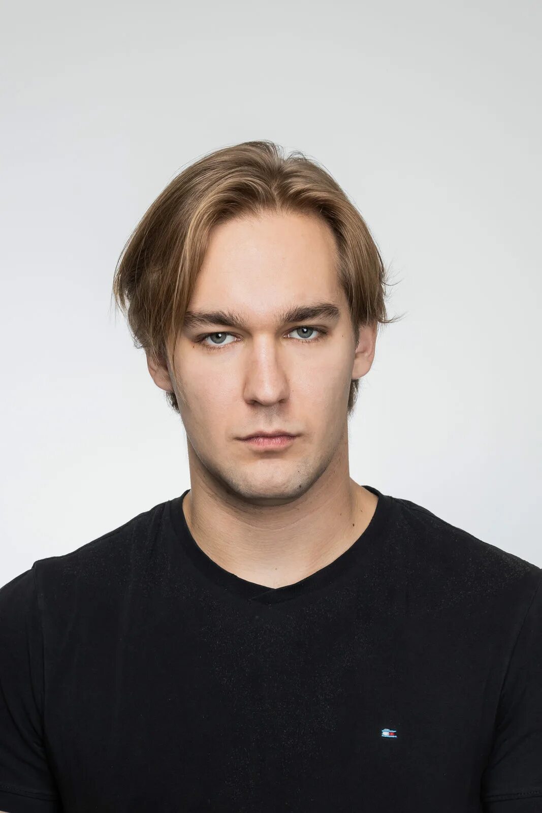 Олег отс струны. Отс актер. Олег отс актер. Отс актер. Олег отс фото.