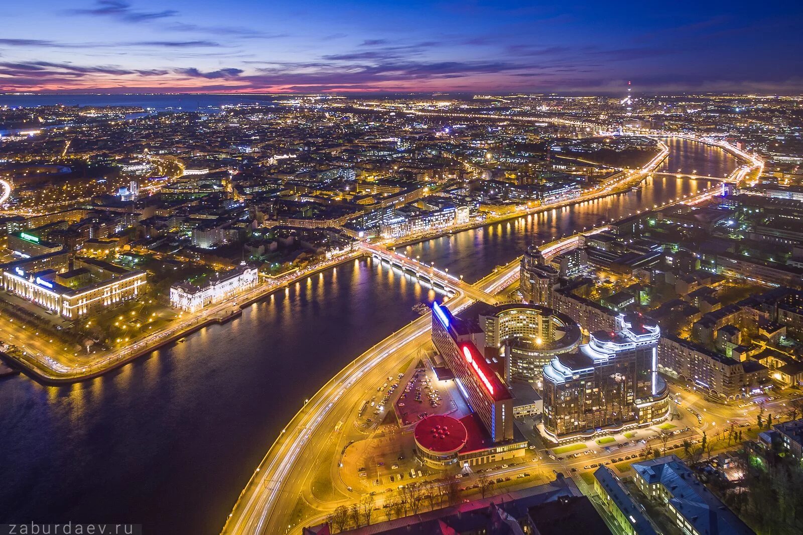 Санкт-Петербург. Ночной Санкт Петербург 2023. Ночной Санкт-Петербург с высоты птичьего полета. Панорама Санкт-Петербурга с высоты.