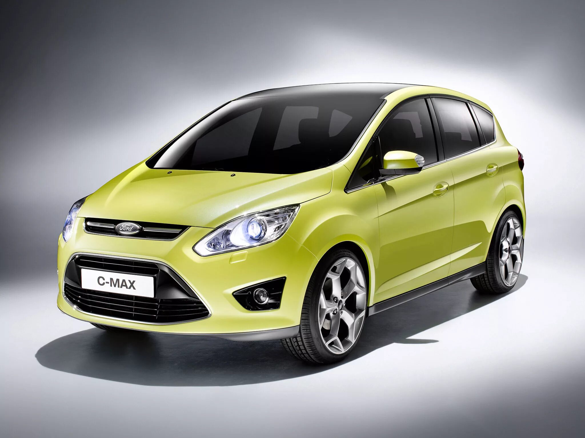 Марки машины макс. Ford b max 2020. Ford b max 2016. Ford grand c-max, 2010. Ford b max 2016.