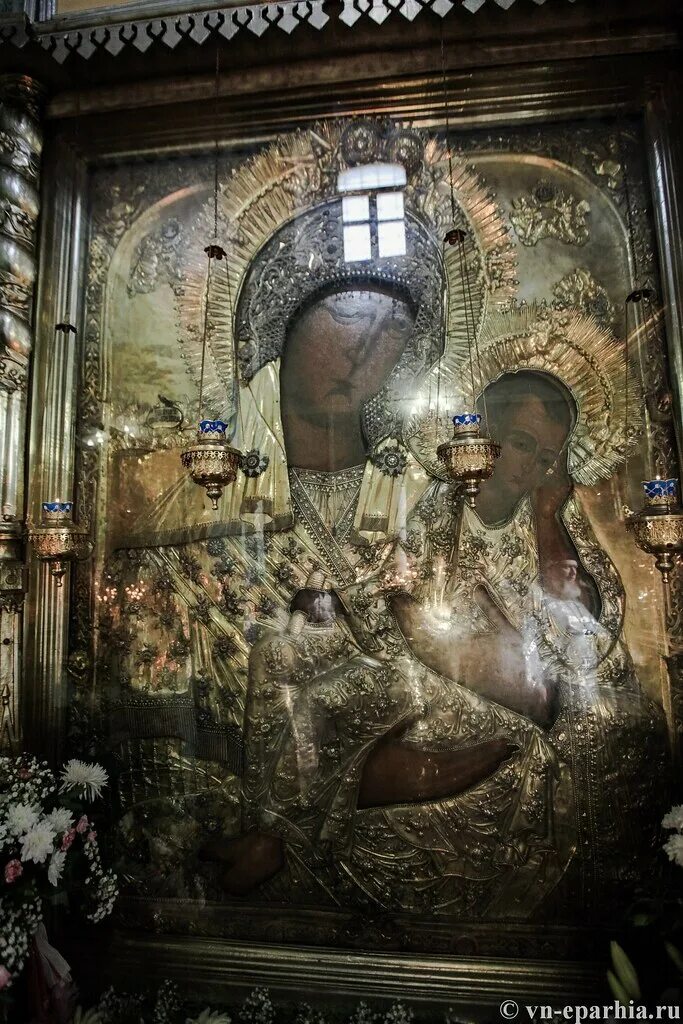Старорусская икона божией матери в старой руссе георгиевская церковь. Икона богородицы старорусская. Старорусская икона в старой руссе. Старорусская икона божией матери в старой руссе. Старорусская икона божией матери в старой руссе.