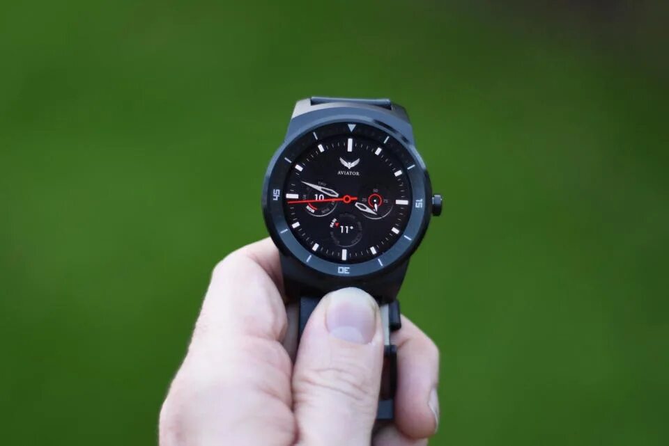 Веар про часы. LG G watch r. LG G watch r часы. LG watch w120l. LG G watch r циферблат.