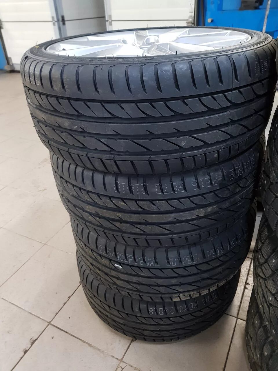 Sailun atrezzo zsr suv летняя отзывы. Sailun Atrezzo ZSR 195/50 r15. Sailun Atrezzo ZSR 225/45 r17. Sailun Atrezzo ZSR 235/45 r17 97y XL. Шины Sailun Atrezzo ZSR.