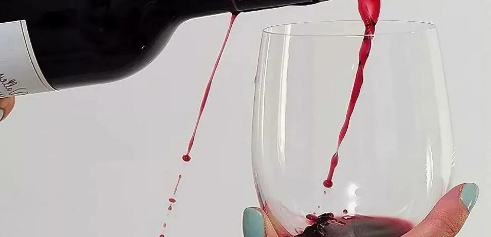 Изабелла вино ашан. Вино из ашана. Бокал вино для организма. Полезно ли пить вино 14 лет. Вино для организма.