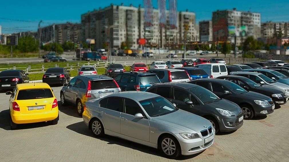 Автомобили на рынке популярные. Рынок автомобилей. Вторичный рынок автомобилей. Рынок легковых автомобилей. Машины России.