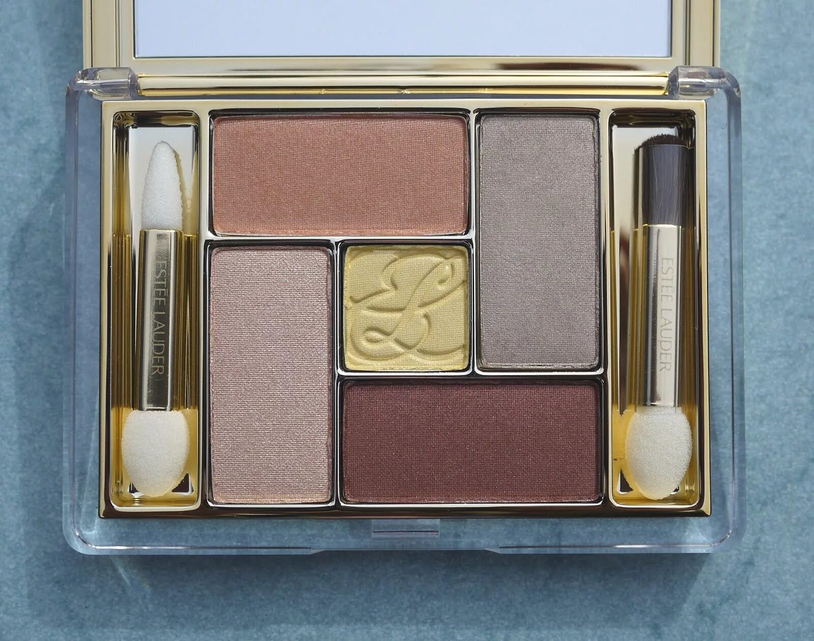 Estee lauder eyeshadow palette. Estee lauder bronze goddess палетка теней. Estee lauder палетка. Тени эсте лаудер. Палетки теней эстилаудер.
