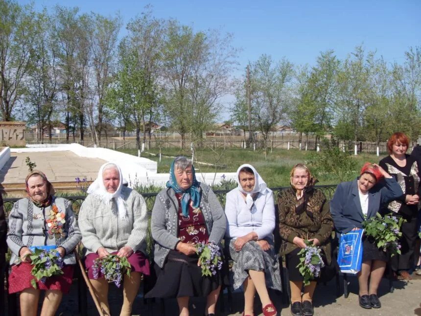 Точная погода ивановка. Ивановка Партизанский район Красноярский край. Деревня Ивановка Красноярский край Партизанский район. Ивановка Ермаковский район. Село Ивановка Амурская область.