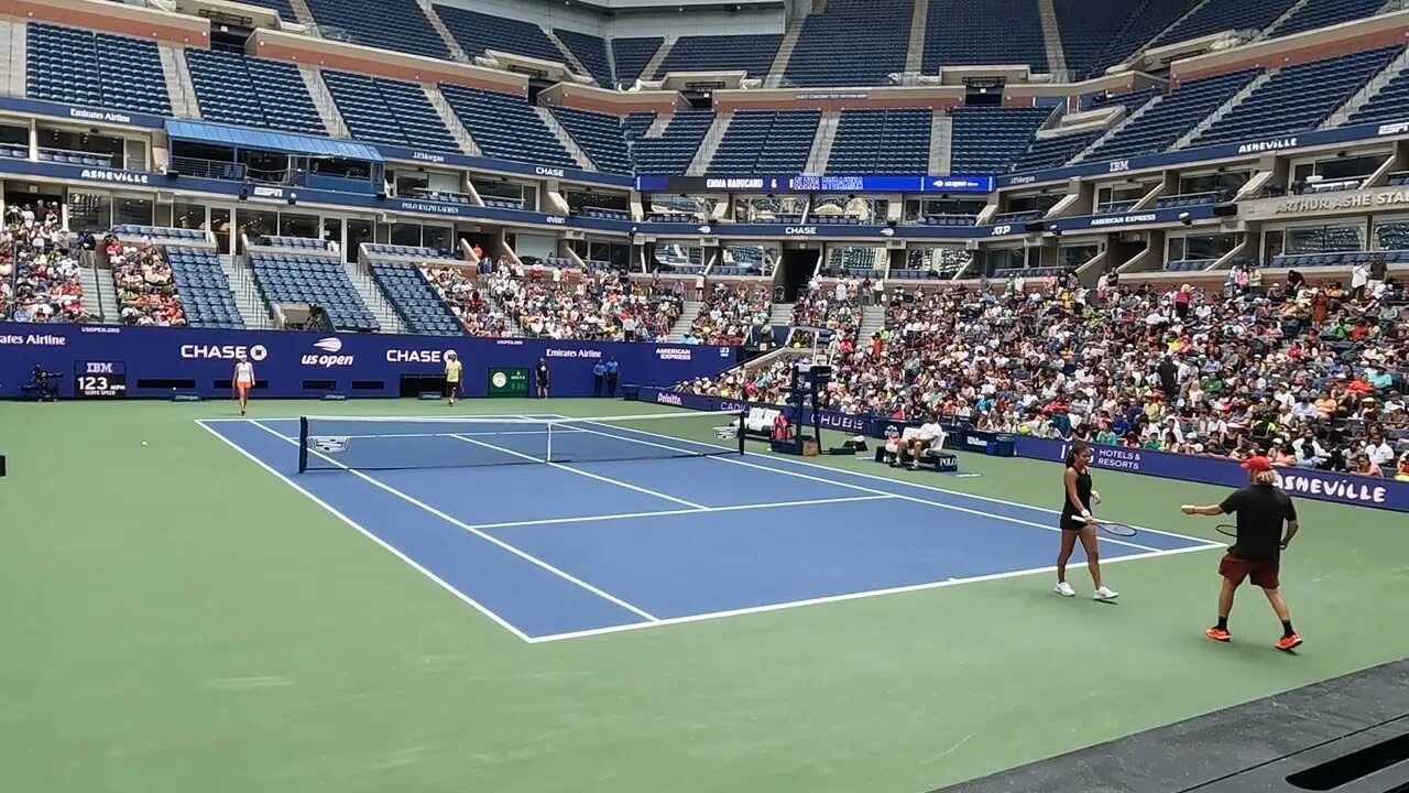 Practice open. Радукану us open. us open 2025. us open вид сверху стадионы. us open 2025 вид с верху стадион.