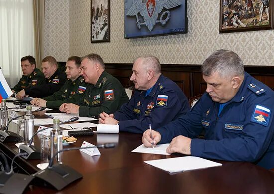 Главное управление международного военного сотрудничества. Военное сотрудничество снг. Кшимовский александр александрович министерство обороны. Заместитель начальника гумвс минобороны россии. Кшимовский генерал лейтенант.