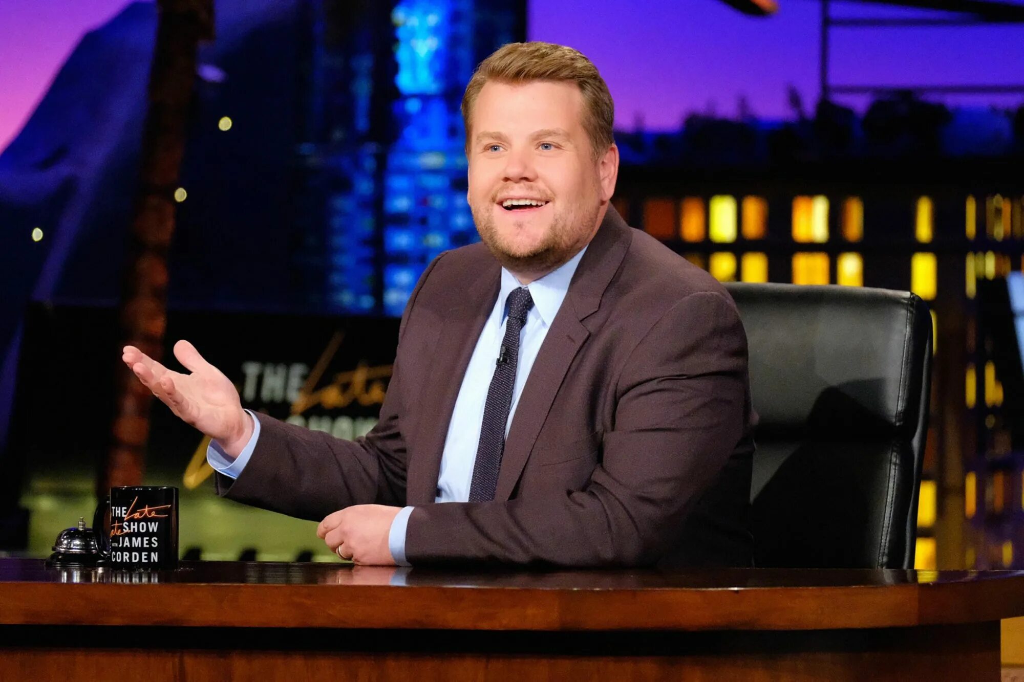 Шоу James Corden.