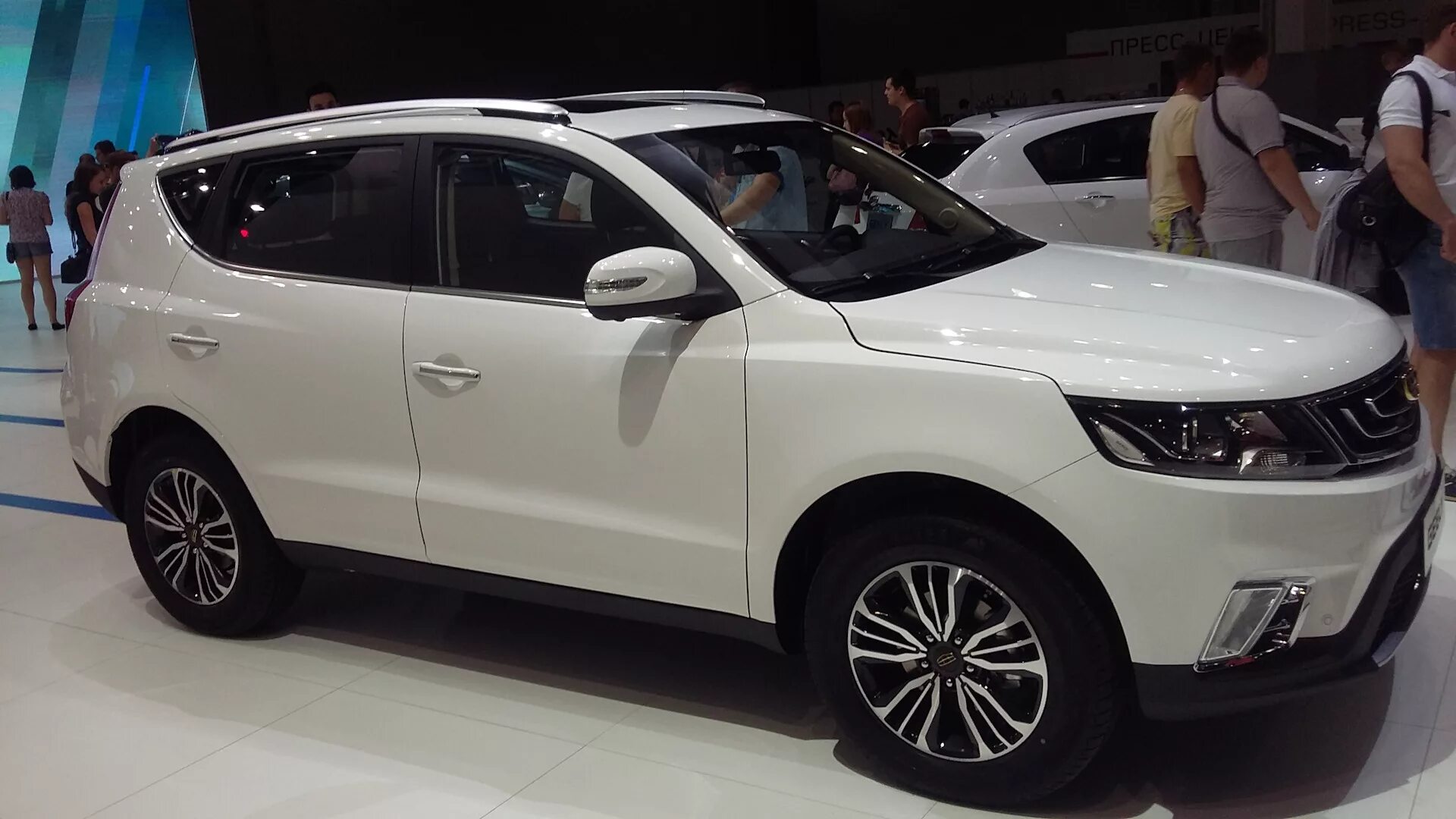 Geely Emgrand x7. Эмгранд х7 2021. Джили Эмгранд х7 2021. Geely x7 2022.