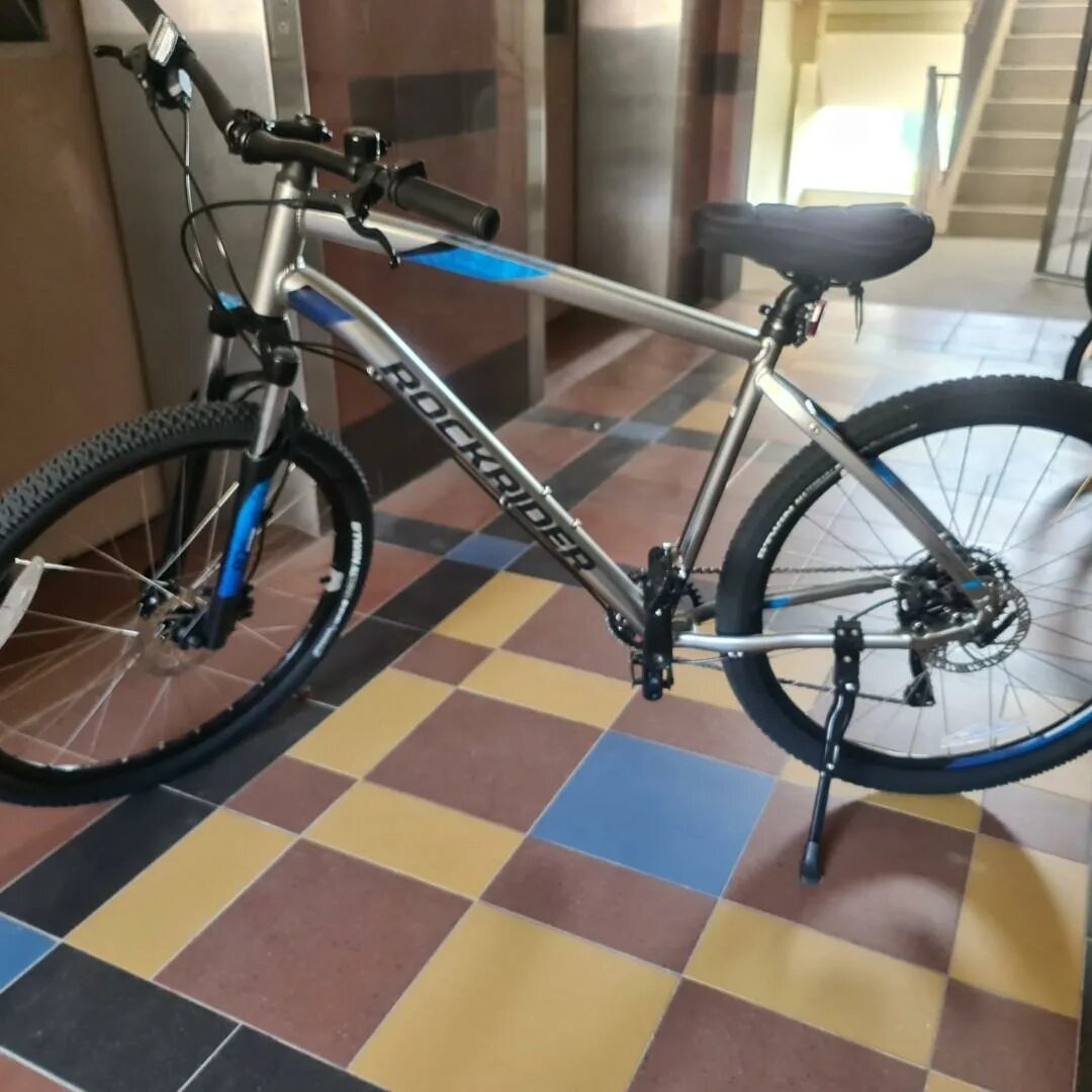 Велосипед серый rockrider st 530 27. 5. Велосипед rockrider st 530 s 27. Rockrider 530 ltd. Велосипед rockrider st 530.