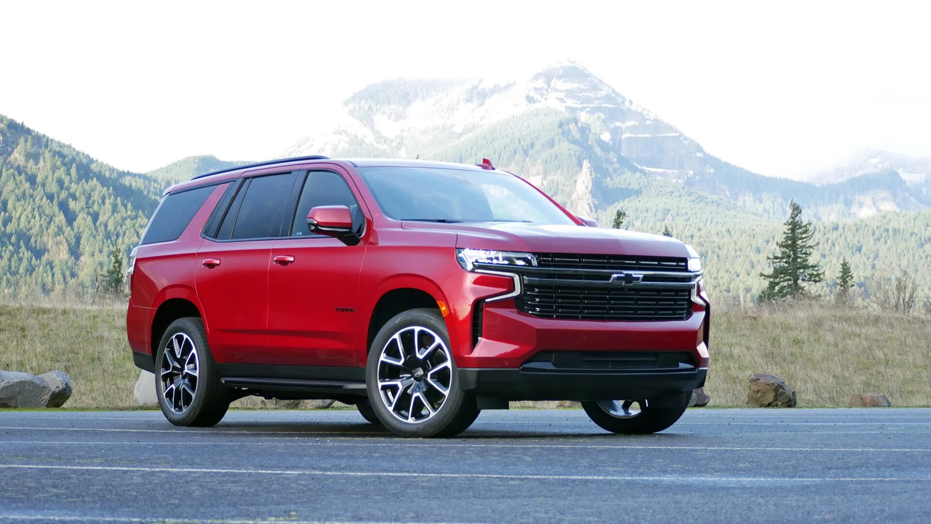 Шевроле тахо 2022. Chevrolet Tahoe RST 2021. Chevrolet Tahoe 2021 Red. Новый Шевроле Тахо 2022.