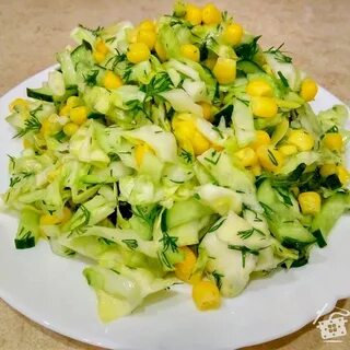 Салат с пекинской капустой огурцом яйцом кукурузой
