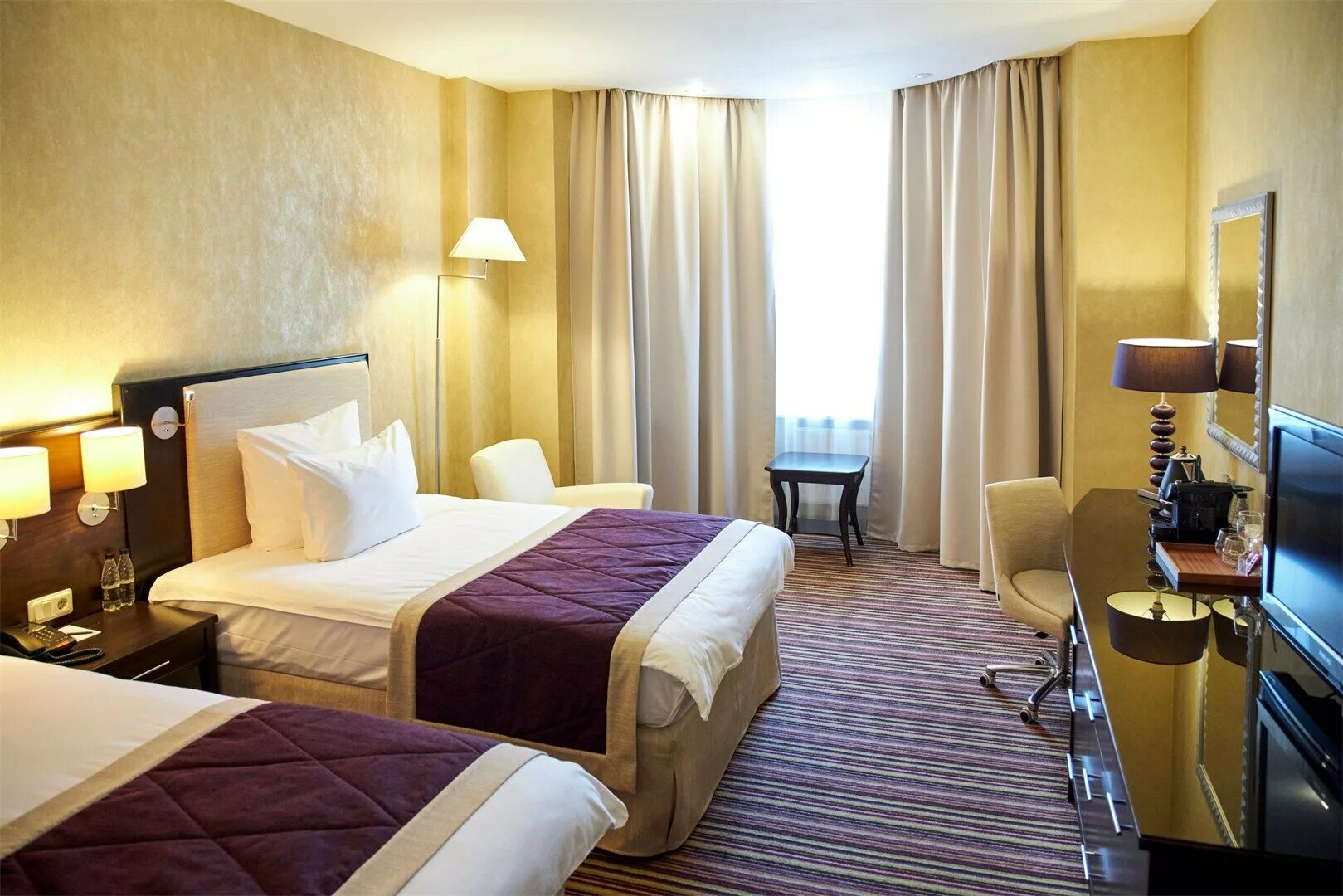Отель w санкт. Гостиница софитель санкт-петербург ресторан. Sofitel номера. Софитель отель вознесенский. Отель sofitel санкт-петербург.
