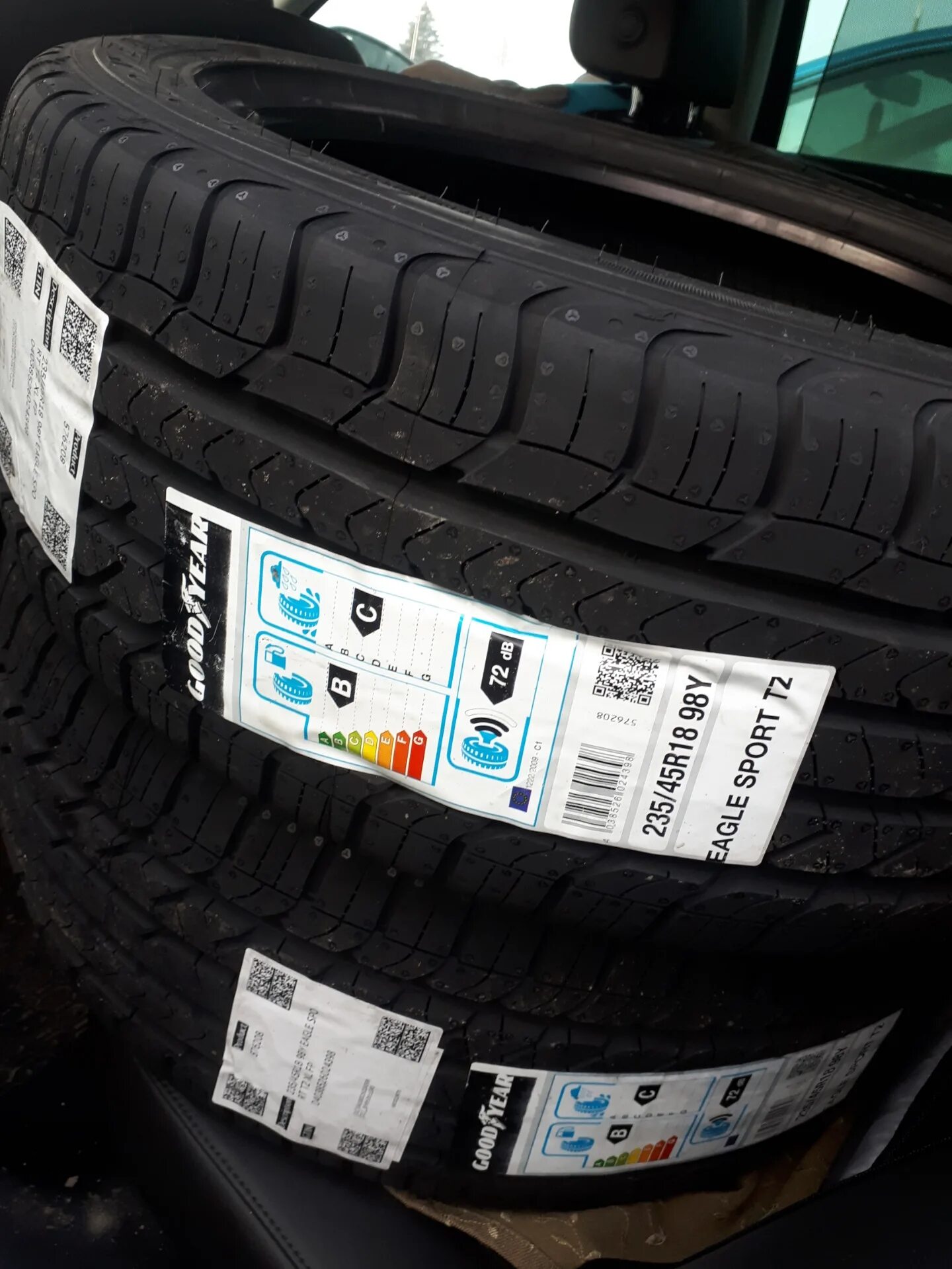 Goodyear Eagle Sport TZ 235/45 r18. Goodyear Eagle Sport TZ. Goodyear Eagle Sport. QR код на шинах Goodyear Eagle Sport TZ.