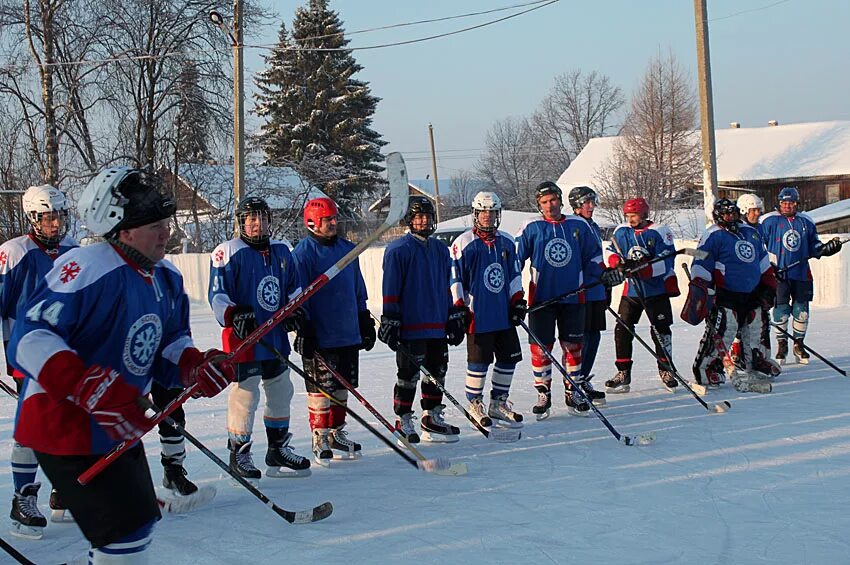 Зимние игры вохме. Вохма зимние игры. Зимние игры вохме. Картина зимние развлечения. Хоккейная команда вохма.
