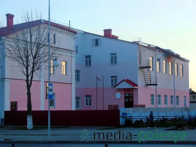 Жэс 5 брест. Пинск ул альбрехтовская 4. Пинск улица советская фото. Пинск улица советская. Автошинсервис темрюк.
