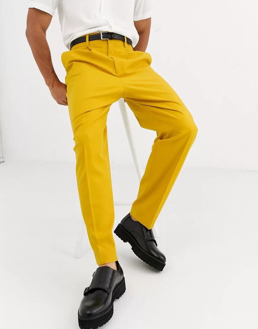 Желтые брюки. Желтые классические мужские брюки. Желтая рюки. Желтые штаны мужские