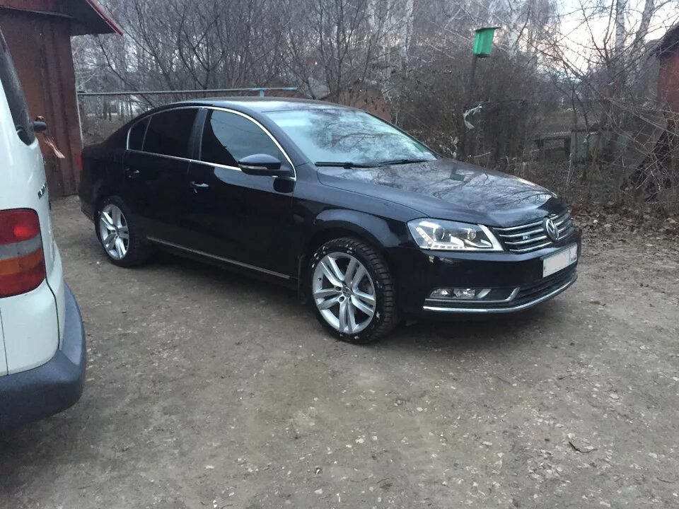 Новый летний комплект R18 - Volkswagen Passat B6, 1,8 л, 2008 года колёсные диск