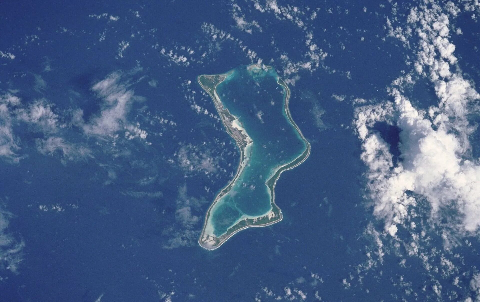 Остров Диего-Гарсия в индийском океане. Архипелаг Чагос. Остров Чагос Маврикий. Архипелаг Чагос в индийском океане.