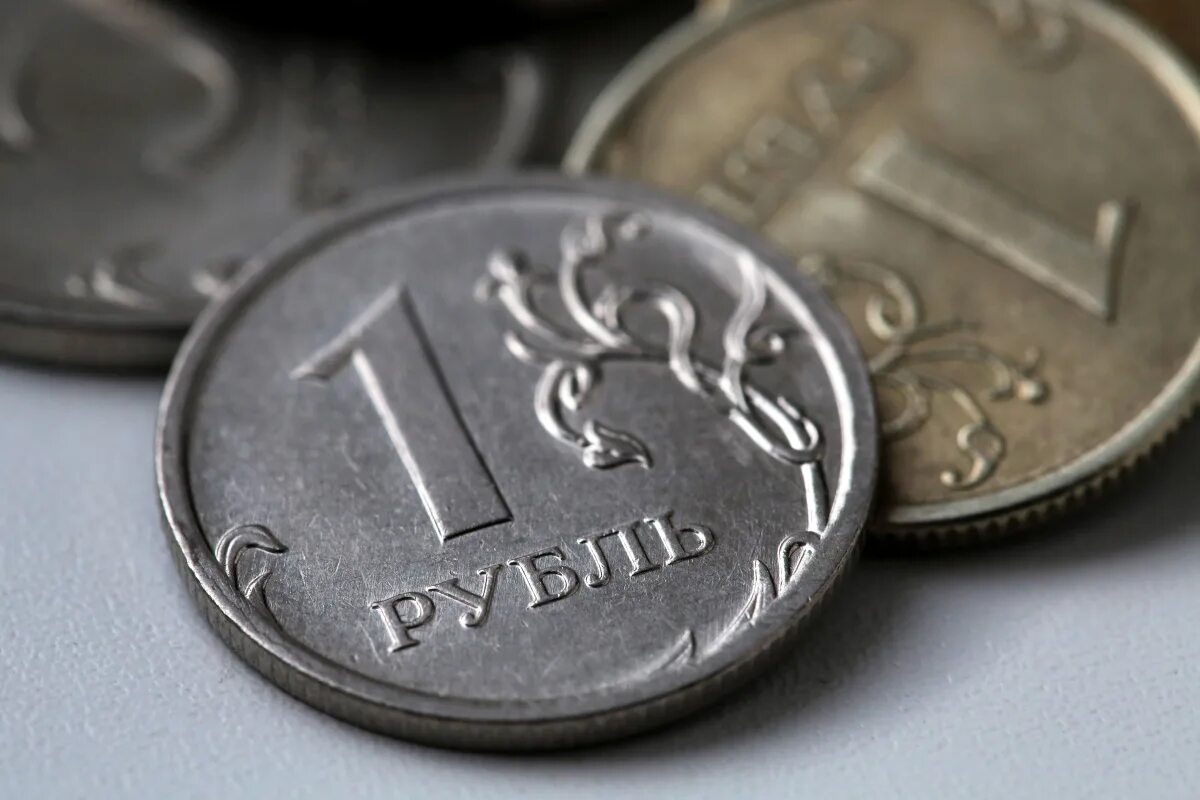 Поменять рубль. Лиры в рубли. В 2022 году рубль укрепляется. Рубль в начале 2022 года может укрепиться. 42 Рубля.