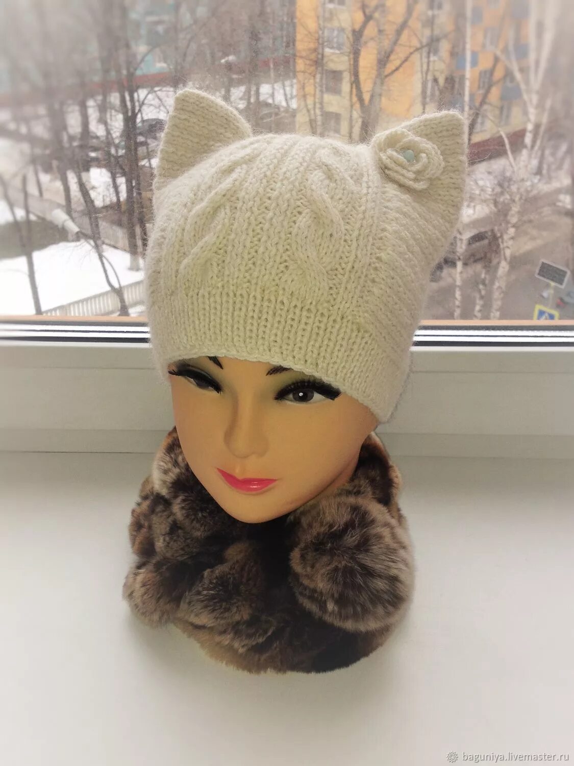шапка "кошечка". вязаная шапка с ушками для девочки. шапка-кошка с ушками для девочки. шапочка с ушками для девочки спицами. шапка с ушками.