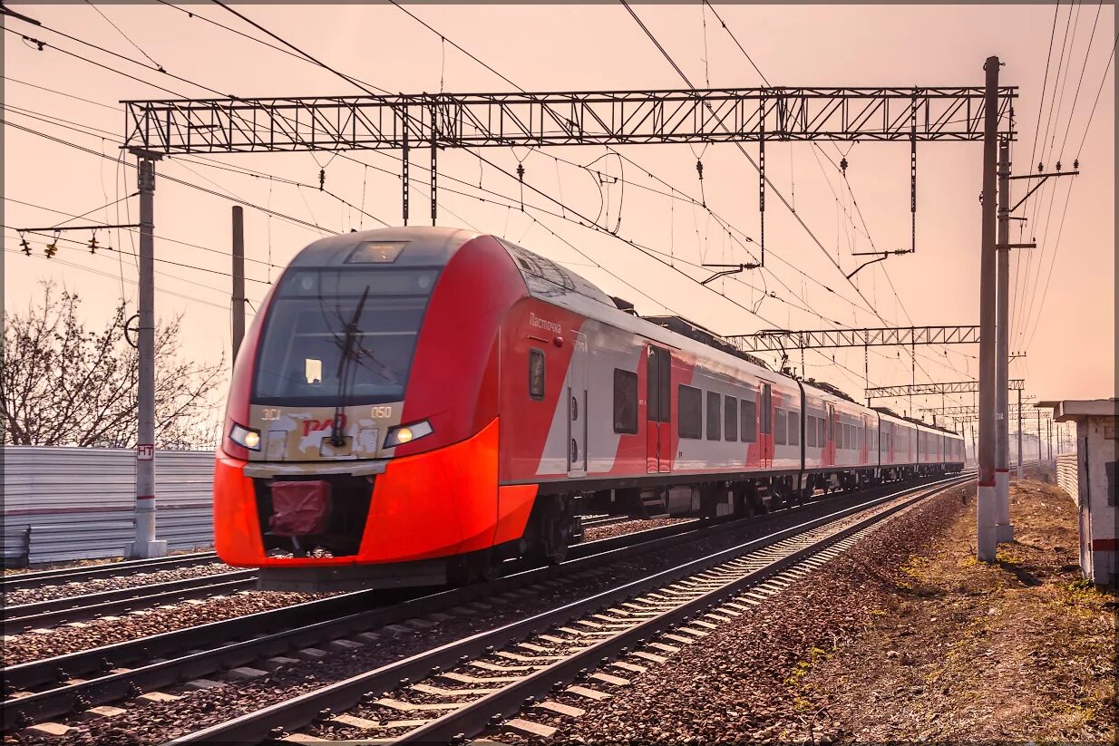 Эд4м самарская ппк. Поезд картинка. Российские поезда. Электропоезд серии эс1 «ласточка. Поезд ржд.