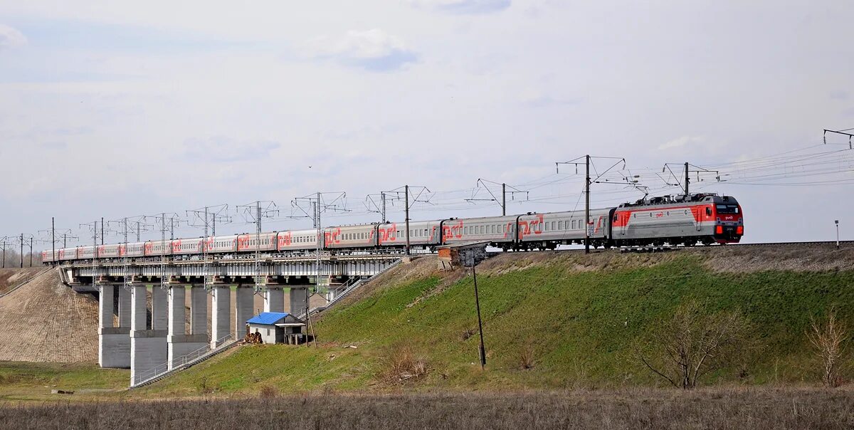 вл80 тепловоз. ржд москва вурнары. поезда ржд вурнары. поездтв вурнарах в москву. ву поезд.