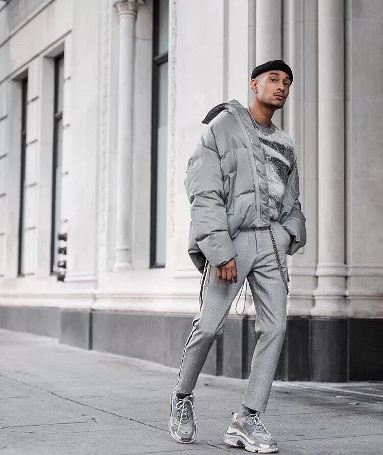 End wear. The end эстетика. End wear. Versace показ 2023 мужская коллекция. End wear.