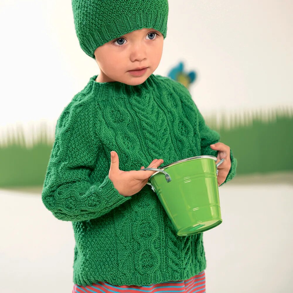 Розово зеленый мальчик. Стильные вязаные вещи для детей. Вязаные вещи для мальчика. Свитер детский. Модные вязаные вещи для детей.