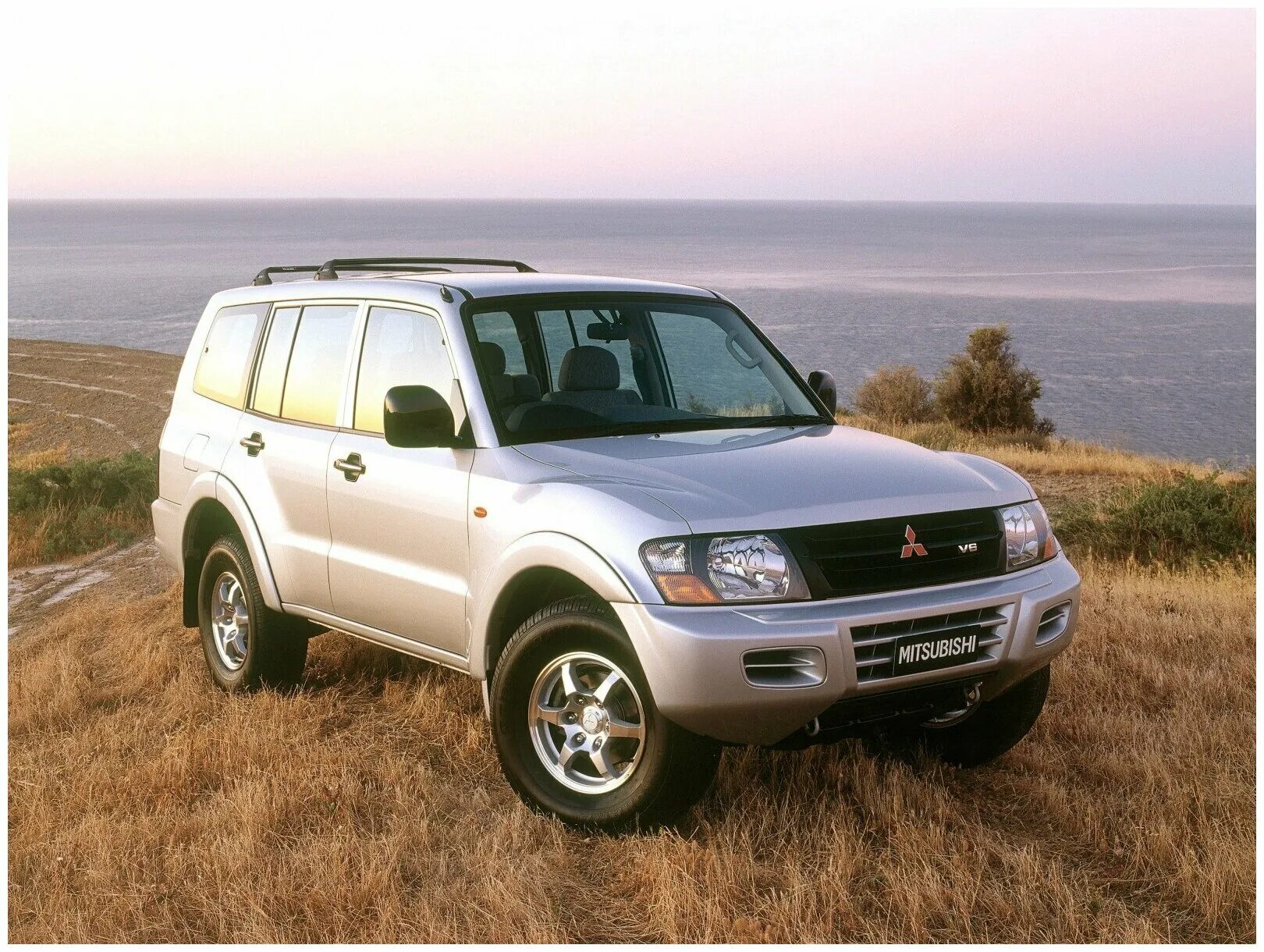 Pajero 3 поколения. Mitsubishi Pajero 3. Mitsubishi Pajero III 1999. Mitsubishi Pajero 3 1999-2006. Mitsubishi Pajero 3 на 3.