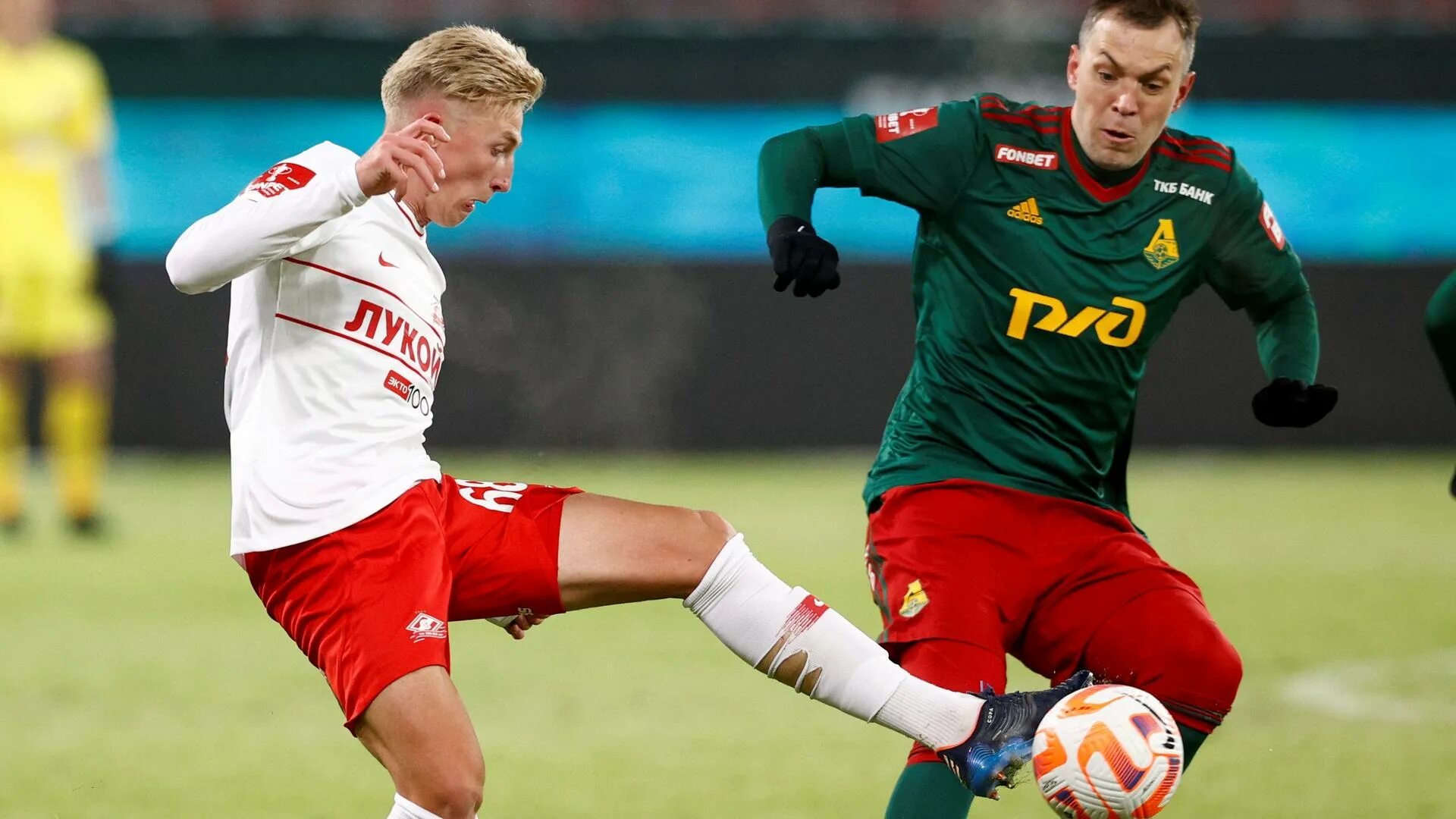 Дзюба почему не играет сегодня за локомотив. Дзюба локомотив. европейский футбол. игроки локомотива.