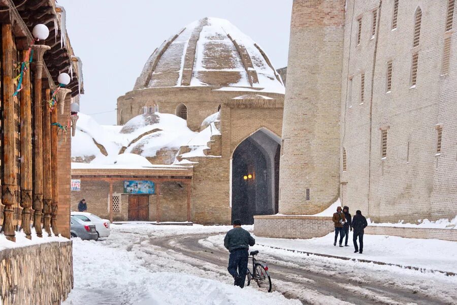 Ташкент январь. Зима Бухара Узбекистан. Зима в Самарканде. Узбекистан Ташкент зимой. Снеговая Самарканд.