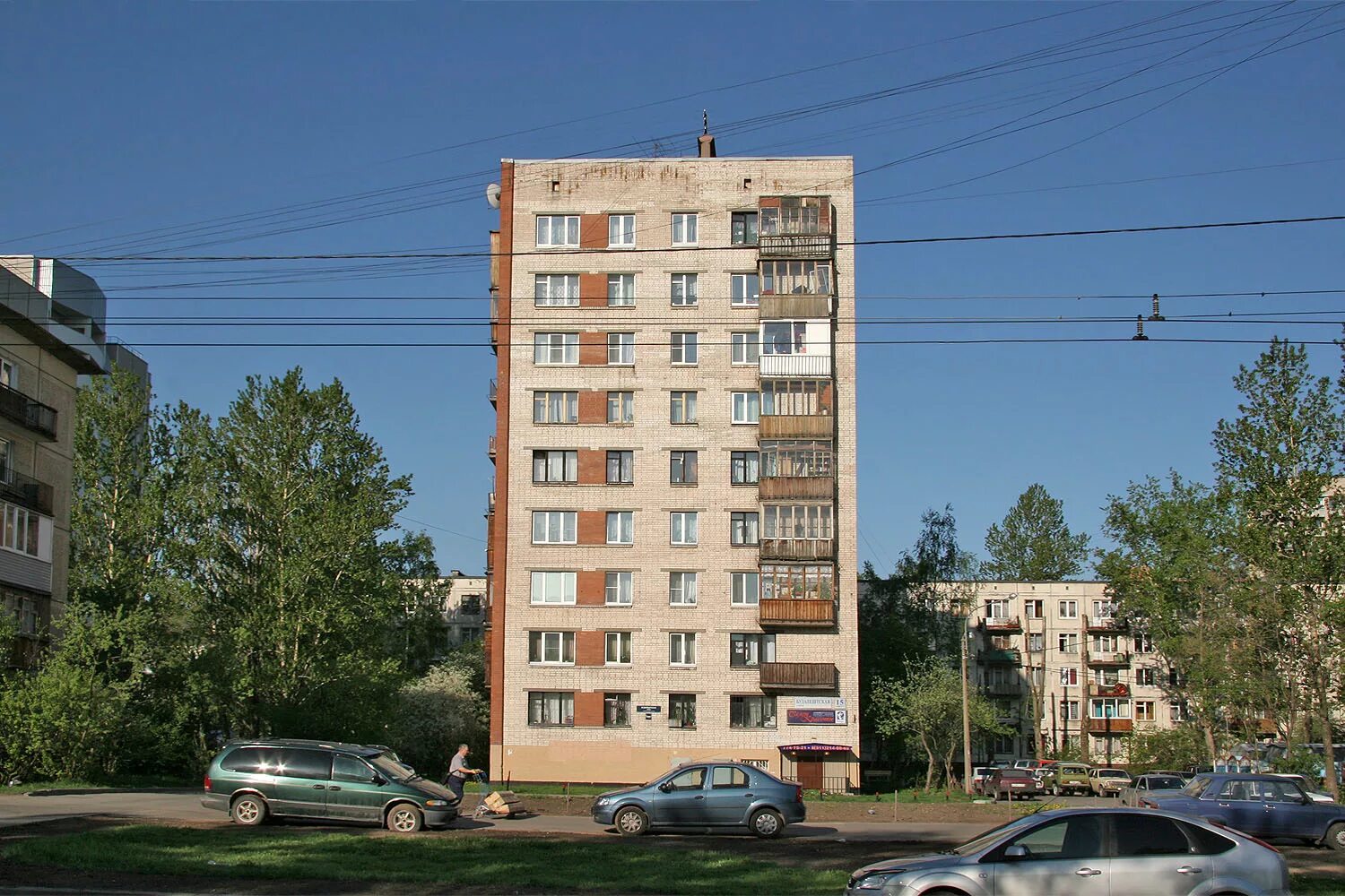 Панельная 9-ти этажка. Кирпичная 9-ти этажка. Панельная 9ти этажка в Москве. Панельная 9 этажка хрущевка.