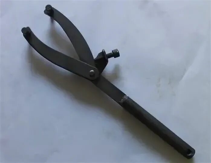 Honda dio съемник вариатора. съемник вариатора скутера 150 кубов. ключ для вариатора brp. ключ для вариатора brp. ключ для снятия вариатора скутера.