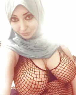 Sexy Big Titty Arab Porn Photo. 