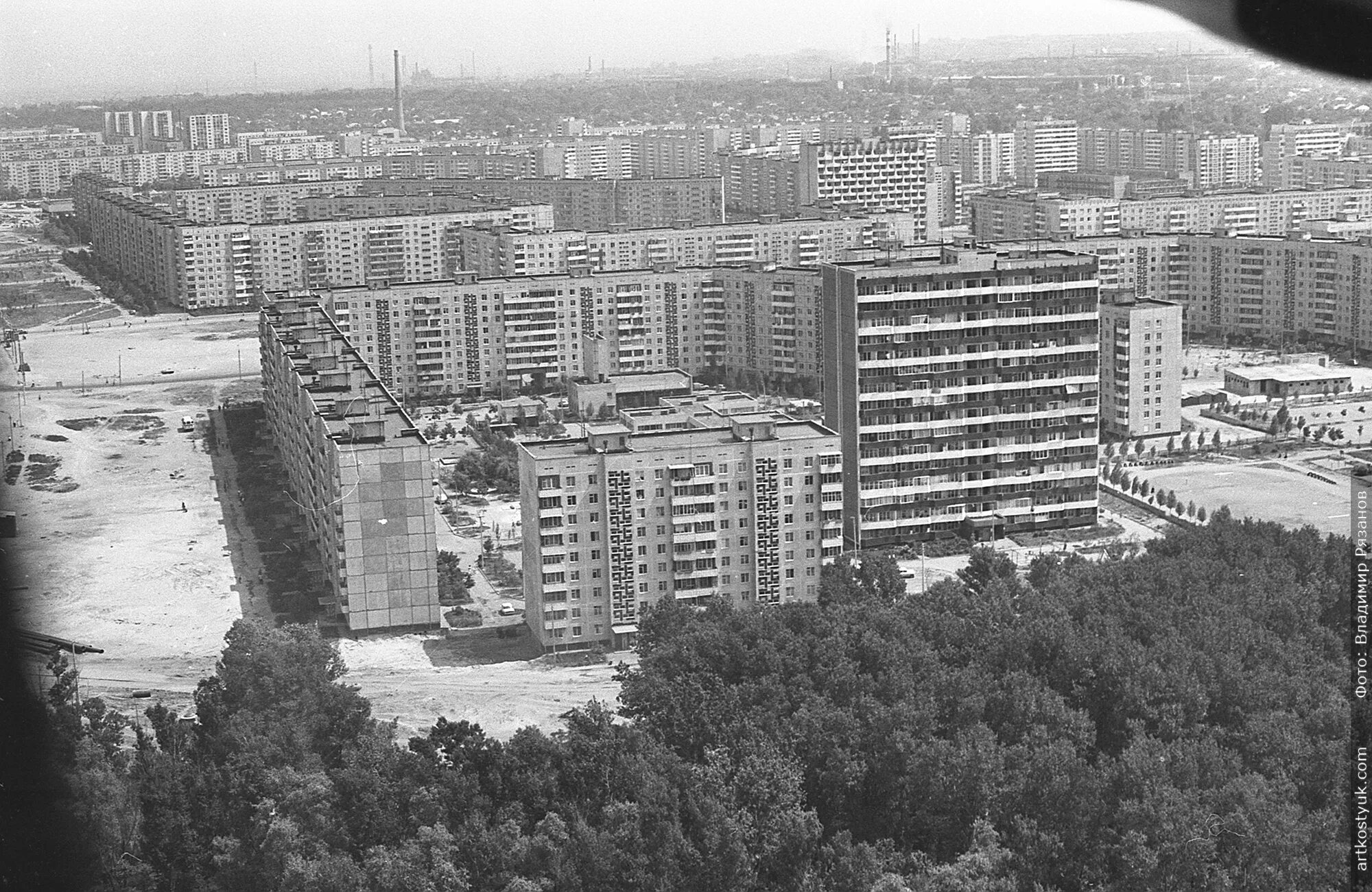 Дома 80х. Днепропетровск 80-х. Днепропетровск жилмассив Коммунар. Жилмассив Западный Днепропетровск. Днепр город СССР.