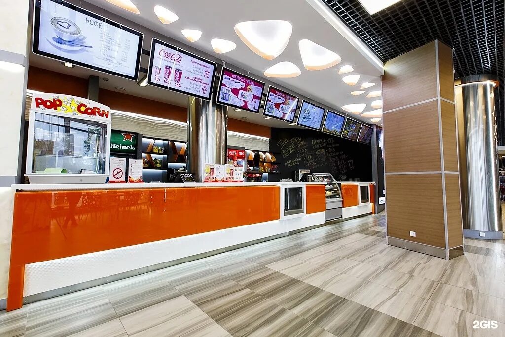 Кинотеатр фудкорт. Эль рио фудкорт самара. Кафе на набережной владивостока. Фудкорт океан владивосток. Фудкорт в кинотеатре.