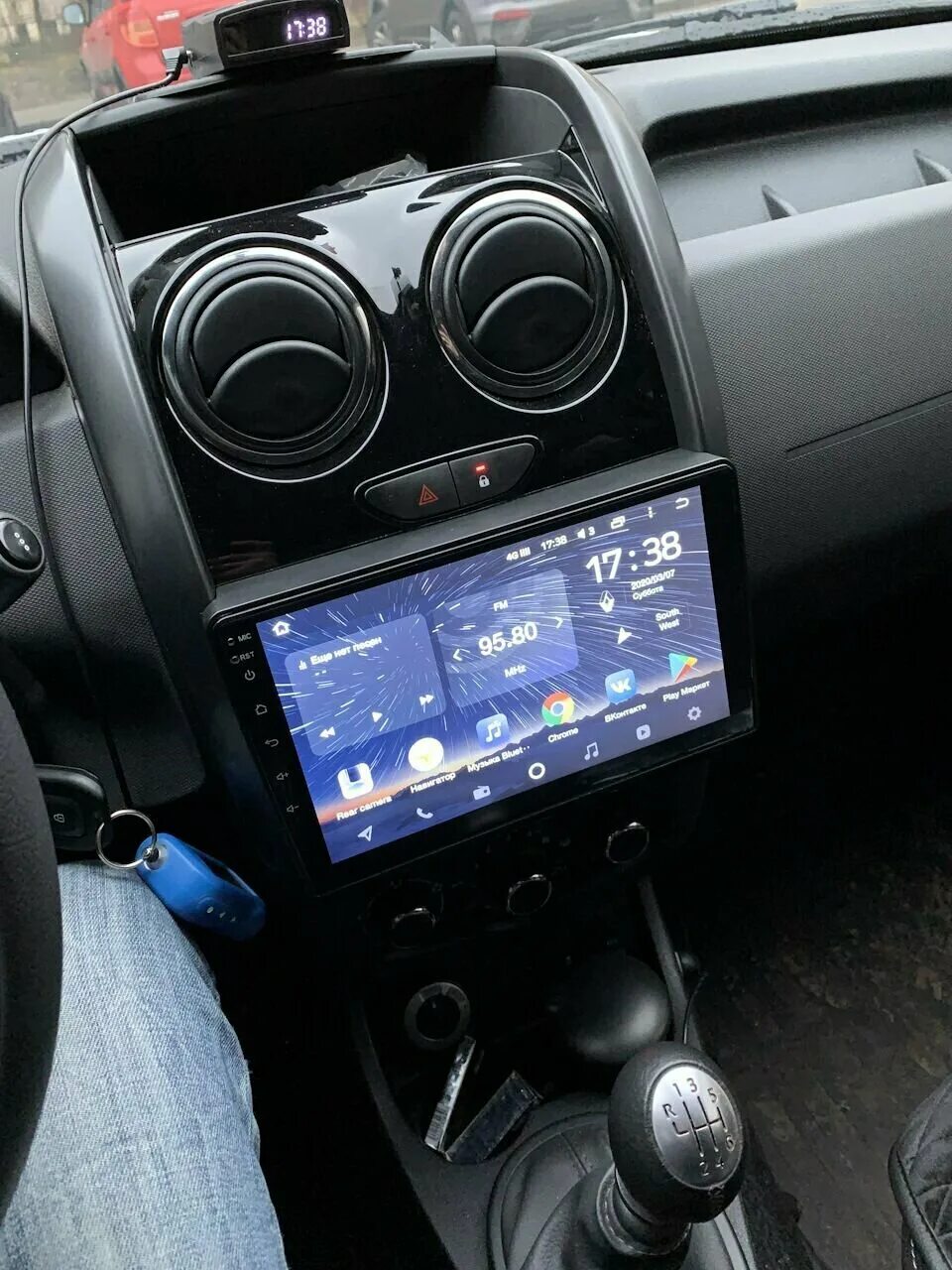 Renault duster магнитола android. Renault logan 2018 мультимедиа штатная. магнитола 2 din на рено дастер.