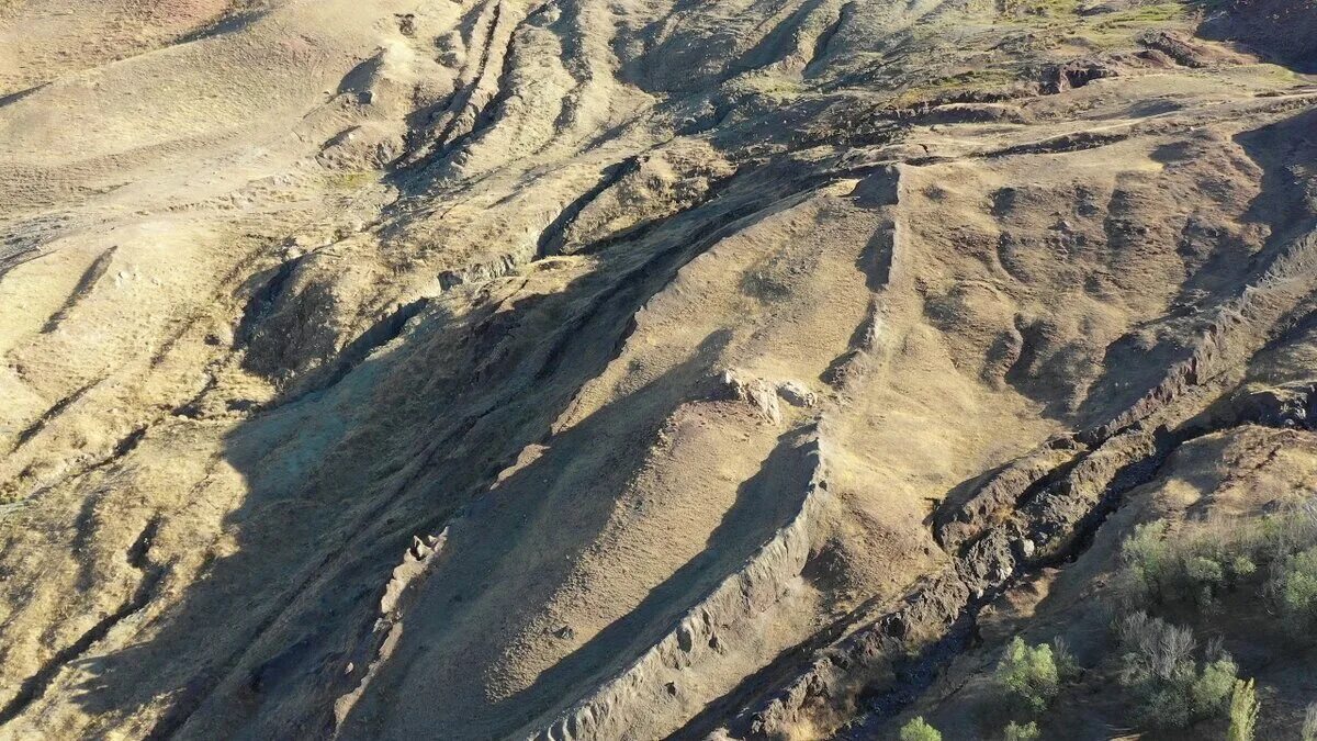 Арарат гора ной. Араратские горы ноев ковчег. Гора арарат ковчег ноя. Гора арарат ноев ковчег. Ноев ковчег на горе арарат.