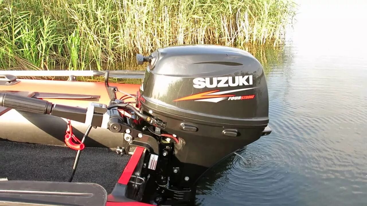 Моторы 9.9 20 купить. Suzuki df20as 9.9. Suzuki 9.9 2 тактный. Сузуки DF 9.9 BS. Лодочный мотор Suzuki DF 20.