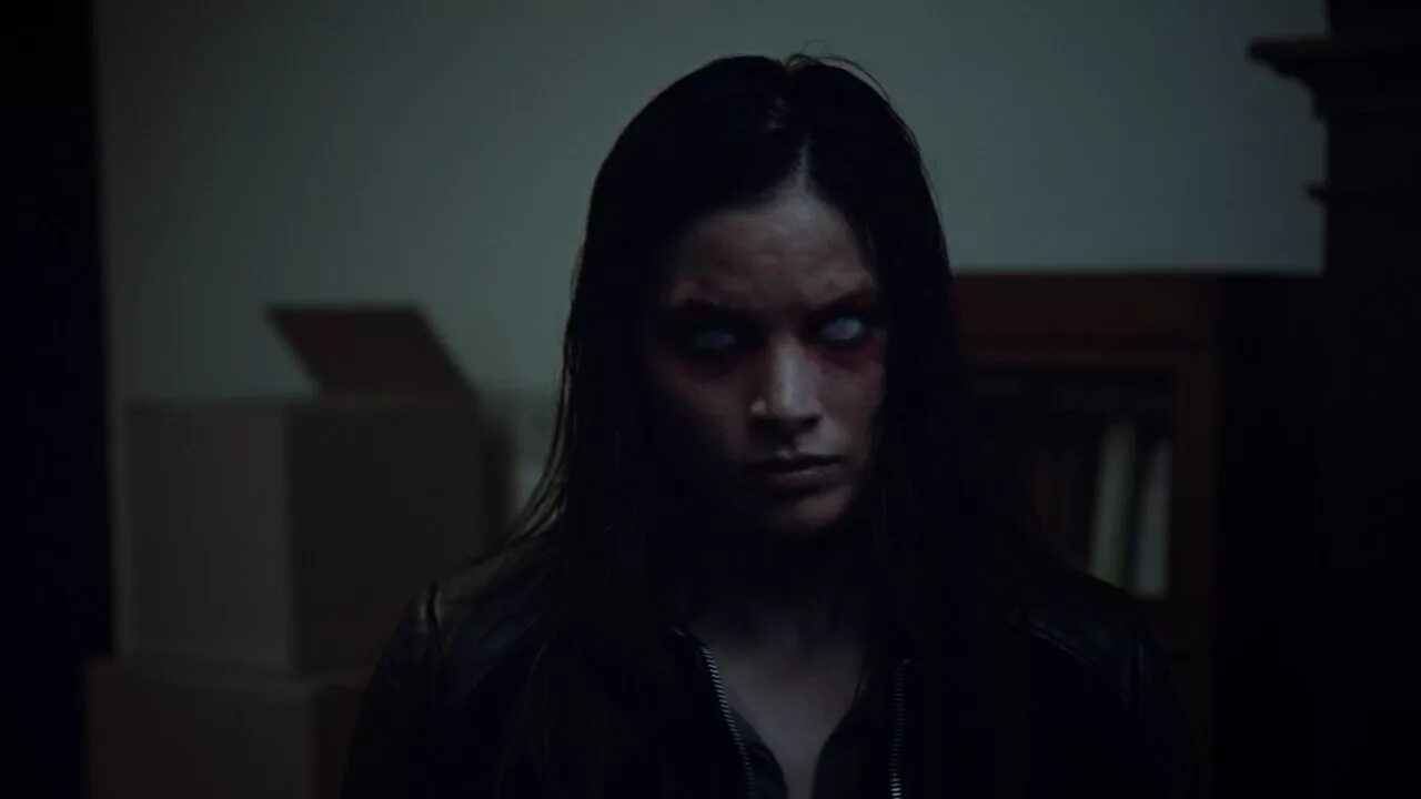 Тьма триллер. Из тьмы первобытный страх 2015. Тьма триллер. Тьма триллер. Тьма триллер.