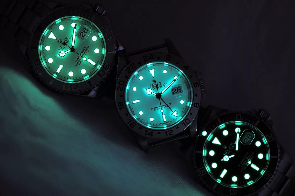 Купить часы быстро. Rolex Submariner Glow. Часы Восток с тритиевой подсветкой. Rolex с тритиевой подсветкой. Часы тритиевая подсветка.