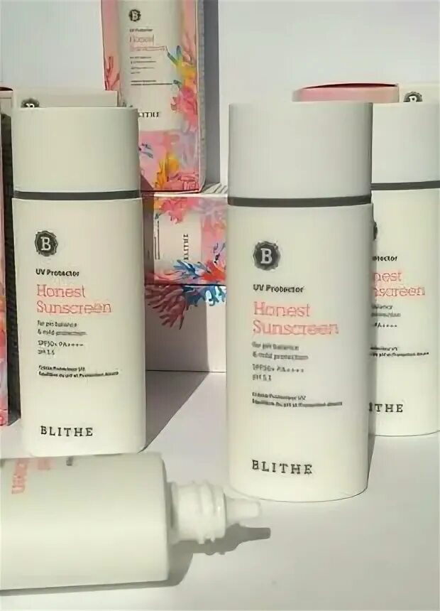Blithe spf 50. Blithe uv protector honest sunscreen (50мл). blithe солнцезащитный крем. спф blithe honest. спф крем blithe.