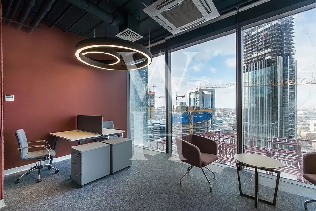 Продажа офис сити. Офис в Москоу Сити. Офис с панорамными окнами. The офис. Офисное помещение.