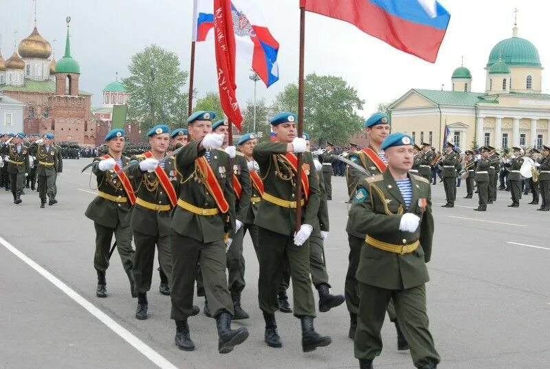 Парад 9 мая 2011 года в Москве. 9 Мая 2011 года. 2011 День Победы. Военный парад в Волгограде 9 мая 2011 года. 5 мая 2011