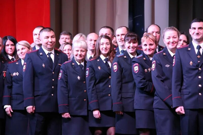 Судьба в погонах. Люди в погонах. Люди в погонах фото. Человек в форме с погонами.