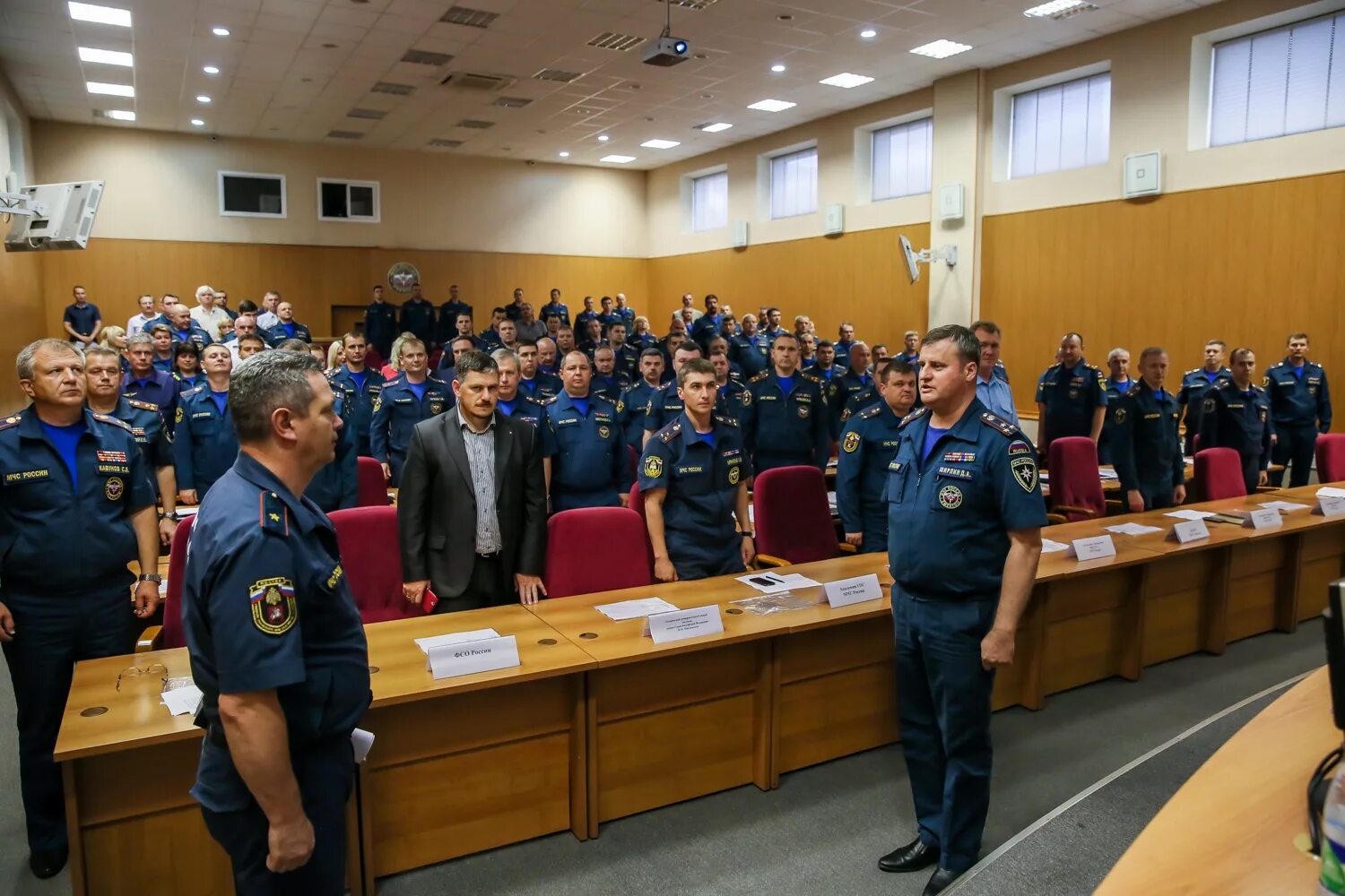 Сайт гу мчс по г москве. Главное управление МЧС России Москва. Центральное управление МЧС по Москве. Начальник МЧС ЮАО. ГУ МЧС Москва пожарные.